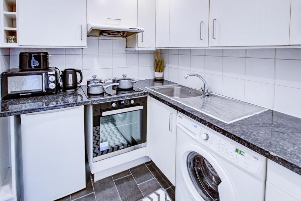 Hyde Park Apartment 2 Bedroom London Kültér fotó